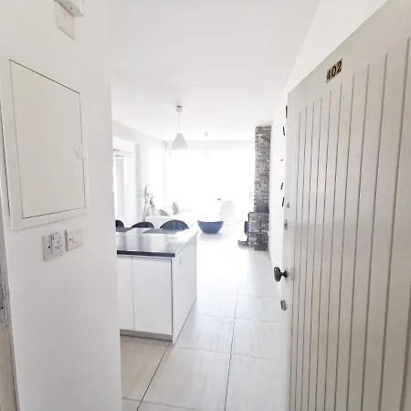 Mackenzie Seaview Paradise Λάρνακα