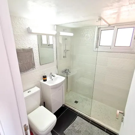 Mackenzie Seaview Paradise Apartment