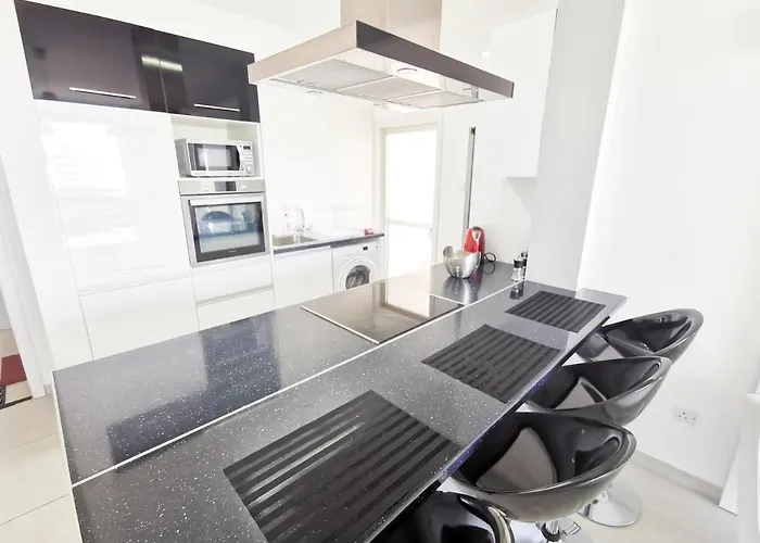 Mackenzie Seaview Paradise Lárnaca