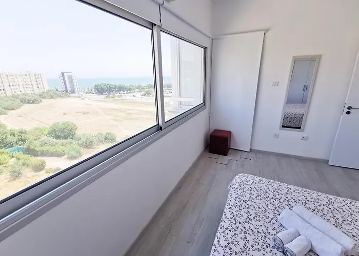 Mackenzie Seaview Paradise