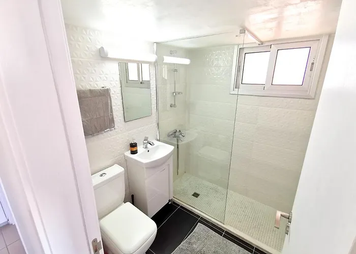 Mackenzie Seaview Paradise Apartament